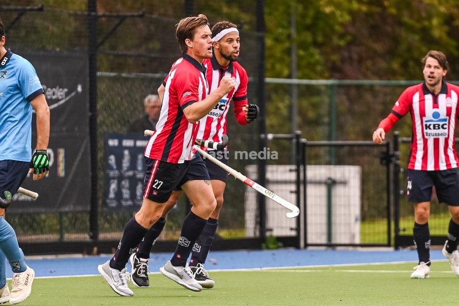 Leopold's Tom Boon and Leopold's Nelson Onana celebrate after scoring during a hockey game between Braxgata and Leopold, Sunday 18 October 2026 in Boom, on day 6 of the Belgian first division hockey championship