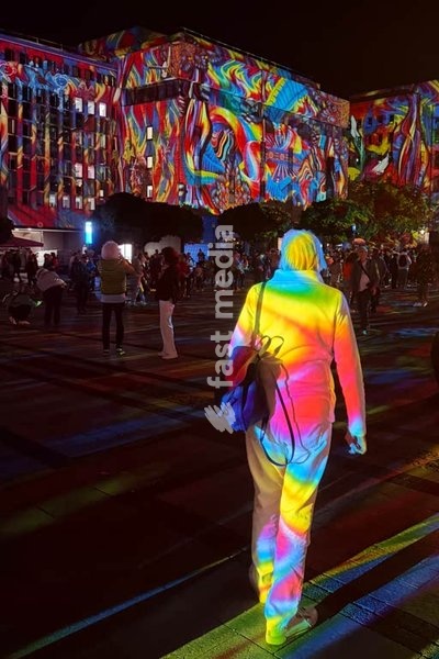 Essen Light Festival, Lichtkunstfestival, Diving in the Sea of Colors von Daniel Margraf, Kennedyplatz, Essen, Nordrhein-Westfalen, Deutschland, Europa