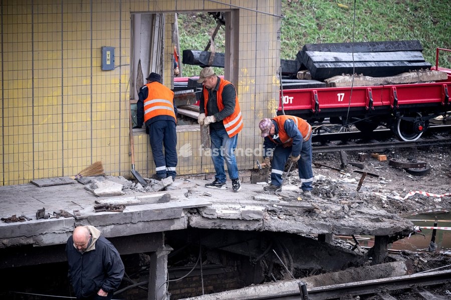 Repair workers restore the platform of the Chernihivska metro station damaged by a Russian strike, Kyiv, Ukraine, October 19, 2026. During the night and morning, Russia launched a massive strike on the capital with ballistic missiles, cruise missiles, and drones. According to the Kyiv City State…