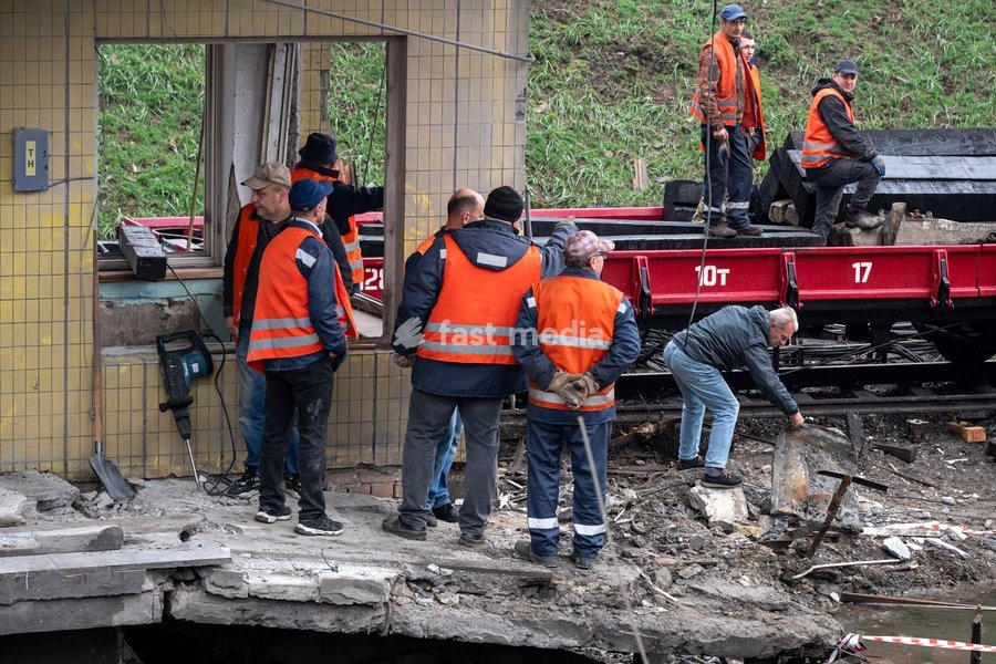 Repair workers restore tracks near the Chernihivska metro station damaged by a Russian strike, Kyiv, Ukraine, October 19, 2026. During the night and morning, Russia launched a massive strike on the capital with ballistic missiles, cruise missiles, and drones. According to the Kyiv City State…