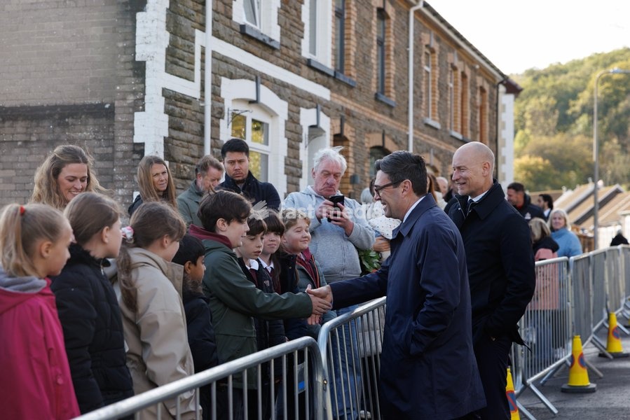 19/10/2026. Aberfan, United Kingdom. Prime Minister Andy Burnham and Welsh Secretary Stephen Kinnock visit to Aberfan to commemorate the 60th anniversary of the Aberfan disaster