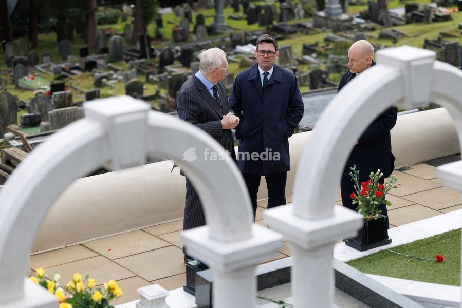 19/10/2026. Aberfan, United Kingdom. Prime Minister Andy Burnham and Welsh Secretary Stephen Kinnock visit to Aberfan to commemorate the 60th anniversary of the Aberfan disaster