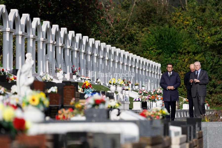 19/10/2026. Aberfan, United Kingdom. Prime Minister Andy Burnham and Welsh Secretary Stephen Kinnock visit to Aberfan to commemorate the 60th anniversary of the Aberfan disaster