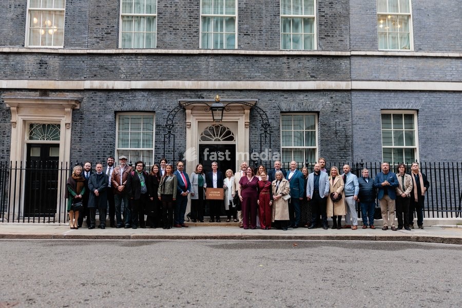 19/10/2026. London, United Kingdom. Prime Minister Andy Burnham receives The Jarrow March at 10 Downing Street