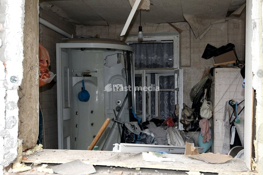 The bathroom is in a house damaged by a Russian bombardment in Dnipro, Ukraine, October 19, 2026. On Monday morning, Russian forces launched guided aerial bombs at the eastern city, damaging private homes and infrastructure. An 84-year-old woman was hospitalised in moderate condition