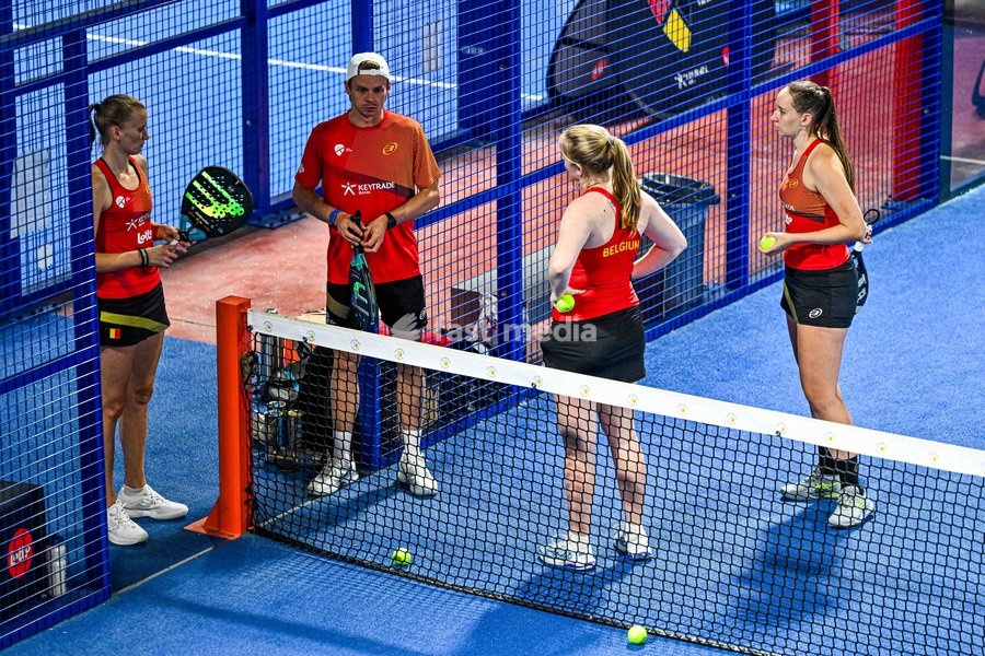 Elyne Boeykens; coach Thomas Deschamps; Michelle Van Mol; Rune Vierendeels pictured during a press moment of the Belgian women's padel team, qualified for the Padel World Championship, Monday 19 October 2026 in Mechelen. The FIP World Cup will take place from November 2 to 7 in Doha, Qatar