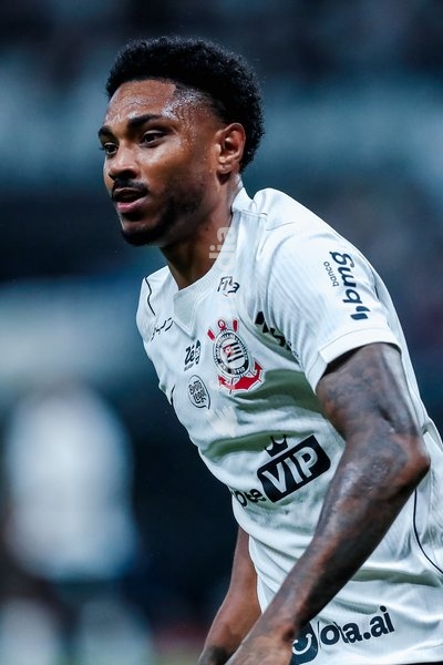 SÃO PAULO (SP), BRAZIL – OCTOBER 19: Corinthians player Vitinho during a match between Corinthians and Vitória as part of the 2026 Brazilian Championship, at the Neo Química Arena stadium in São Paulo (SP), Brazil, this Monday, October 19, 2026