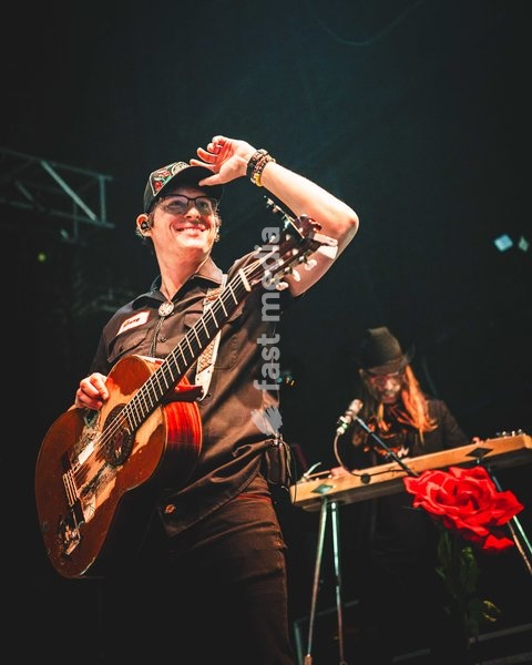 Stephen Wilson Jr. performing live at O2 Academy Glasgow. The alternative country singer-songwriter brought his 'Gary The Torch Tour' to the renowned venue. Known for his compelling musicianship, raw vocals, and deeply personal storytelling, Wilson Jr. delivered a captivating headline set blending…