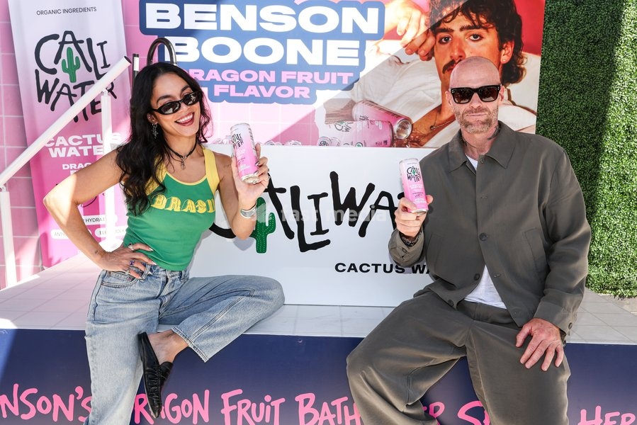Diamond-Certified Benson Boone Makes a Splash at Westfield Century City with Bathtub Takeover Celebrating Caliwater's New Dragon Fruit Flavor