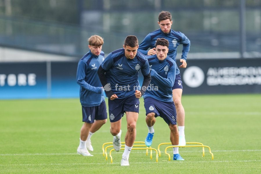 Club's Nicolo Tresoldi and Club's Jan Virgili pictured during a training session of Belgian soccer team Club Brugge KV, Tuesday 20 October 2026 in Knokke-Heist. Club is preparing for the third game in the UEFA Champions League league phase against French team Racing Club de Lens tomorrow