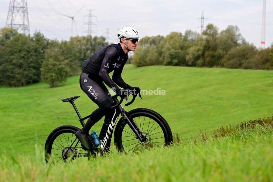 Ben Hermans pictured during the presentation of the track of the Belgian Championship cyclocross Bilzen-Hoeselt, on Tuesday 20 October 2026 in Munsterbilzen. The Belgian Championships Cyclocross Bilzen-Hoeselt 2027 take place on Januany 9 and 10