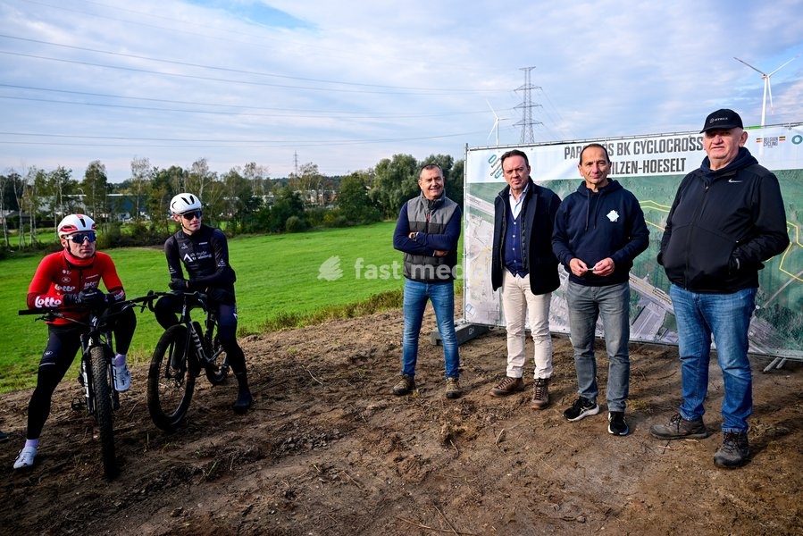 Belgian Milan Menten of Lotto-Intermarche, Ben Hermans, Peter Thijs, Bruno Steegen, Johan Cuypers pictured during the presentation of the track of the Belgian Championship cyclocross Bilzen-Hoeselt, on Tuesday 20 October 2026 in Munsterbilzen. The Belgian Championships Cyclocross Bilzen-Hoeselt…