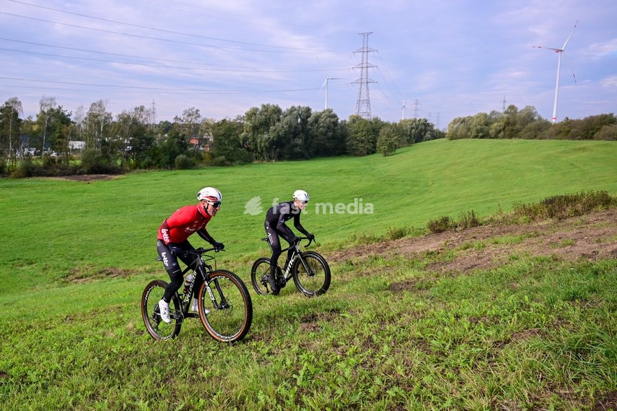 Belgian Milan Menten of Lotto-Intermarche and Ben Hermans pictured during the presentation of the track of the Belgian Championship cyclocross Bilzen-Hoeselt, on Tuesday 20 October 2026 in Munsterbilzen. The Belgian Championships Cyclocross Bilzen-Hoeselt 2027 take place on Januany 9 and 10