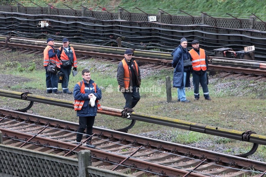 Repair workers restore tracks near the Chernihivska metro station damaged by a Russian strike in Kyiv, Ukraine, on October 19, 2026. During the night and morning, Russia launched a strike on the capital with ballistic missiles, cruise missiles, and drones. According to the Kyiv City State…