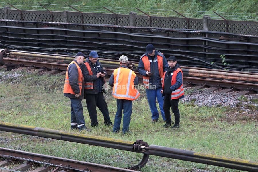 Repair workers restore tracks near the Chernihivska metro station damaged by a Russian strike in Kyiv, Ukraine, on October 19, 2026. During the night and morning, Russia launched a strike on the capital with ballistic missiles, cruise missiles, and drones. According to the Kyiv City State…