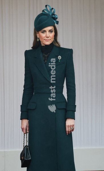 Britain's Kate, Princess of Wales, awaits the arrival of Oman's Sultan Haitham bin Tariq for a welcome ceremony on the Royal Dais at Datchet Road during the Sultan's state visit to Britain, in Windsor, Britain, October 20, 2026. REUTERS/Toby