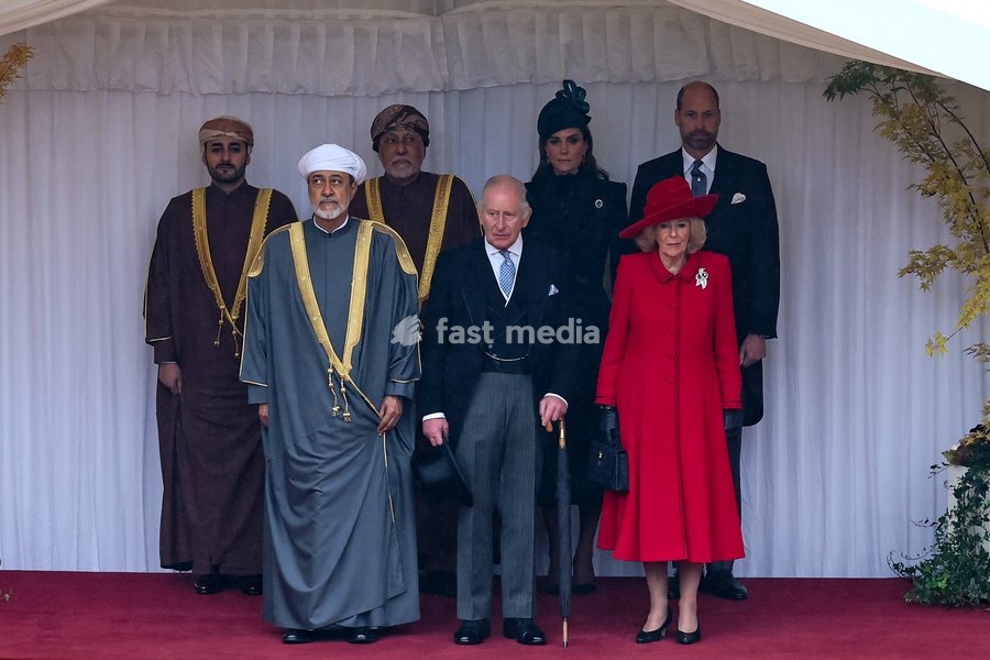 WINDSOR, ENGLAND - OCTOBER 20: (L-R) H.H. Sayyid Theyazin bin Haitham Al Said Deputy Prime Minister for Economic Affairs, The Sultan of Oman Haitham bin Tariq Al Said, H.H. Sayyid Shihab bin Tariq Al Said, Deputy Prime Minister for Defence Affairs, King Charles III, Catherine, Princess of Wales,…