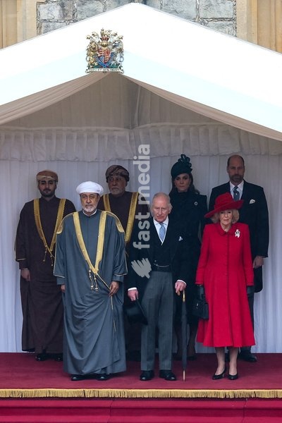 WINDSOR, ENGLAND - OCTOBER 20: (L-R) H.H. Sayyid Theyazin bin Haitham Al Said Deputy Prime Minister for Economic Affairs, The Sultan of Oman Haitham bin Tariq Al Said, H.H. Sayyid Shihab bin Tariq Al Said, Deputy Prime Minister for Defence Affairs, King Charles III, Catherine, Princess of Wales,…