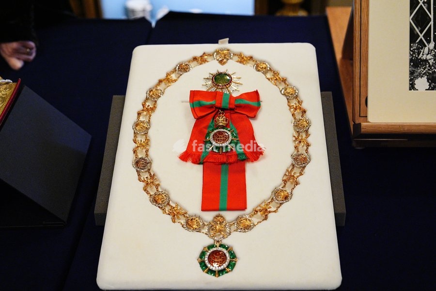 The Order of Al Sa'id presented to Queen Elizabeth II by Sultan Qaboos bin Sa'id during his 1982 State Visit to the UK, which was one of the items on display from the Royal Collection in the Green Drawing Room at Windsor Castle, Berkshire, and viewed by the Sultan of Oman, Sultan Haitham bin Tarik…
