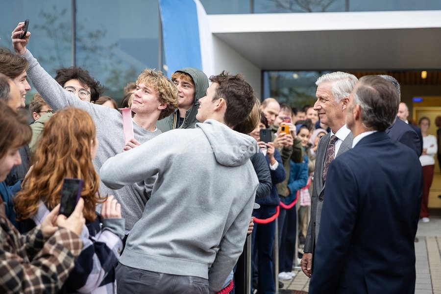 King Philippe - Filip of Belgium pictured during a visit to IGent, a research building at the UGent University where scientists and companies collaborate to develop innovative technologies, on Tuesday 20 October 2026, in Gent