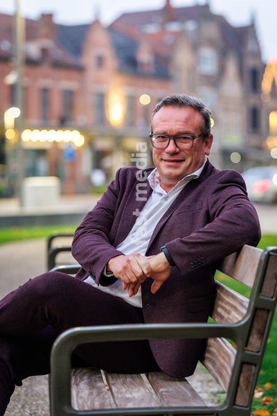 Jurgen Vanlerberghe, new governor of West Flanders, poses for the photographer, on Tuesday 20 October 2026 in Ieper