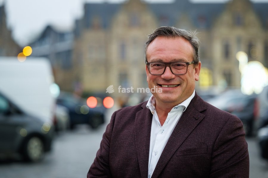 Jurgen Vanlerberghe, new governor of West Flanders, poses for the photographer, on Tuesday 20 October 2026 in Ieper