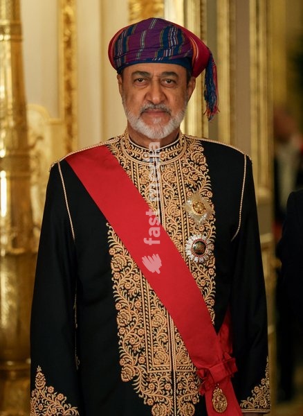 Oman's Sultan Haitham bin Tariq poses for a photograph before a State Banquet at Windsor Castle during the Sultan's state visit to Britain, in Windsor, Britain, October 20, 2026. REUTERS/Isabel