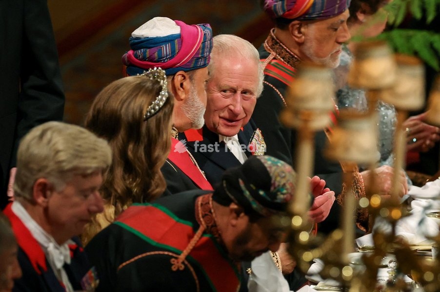 Britain's King Charles speaks with Oman's Sultan Haitham bin Tariq at the State Banquet at Windsor Castle during the Sultan's state visit to Britain, in Windsor, Britain, October 20, 2026