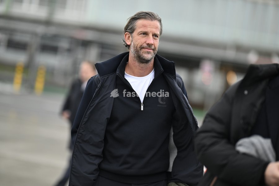 Gent's head coach Rik De Mil pictured at the departure of Belgian soccer team KAA Gent, travelling from Oostende Airport to Porto, Portugal, on Wednesday 21 October 2026. Tomorrow the team will play Portuguese SC Braga in the second match of the UEFA Conference League league phase