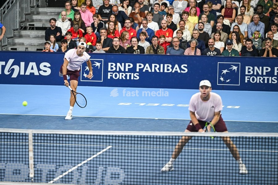 Francisco Cerundolo of Argentina, Alex Michelsen of the United States pictured in action during the European Open ATP tennis tournament in Brussels, on 21 October. This year's edition of the tournament is taking place from 17 to 25 October