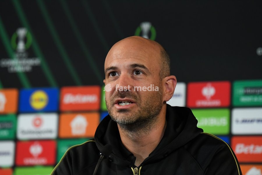 STVV's head coach Frederic De Meyer pictured during a press conference of Belgian soccer team Sint-Truidense VV, Wednesday 21 October 2026 in Herning, Denmark, in preparation of tomorrow's game against Danish FC Midtjylland on the second day of the UEFA Conference League league phase