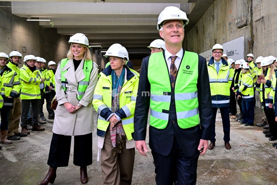 acting Antwerp mayor Els Van Doesburg; Flemish Minister Annick De Ridder; Antwerp province governor Cathy Berx and King Philippe - Filip of Belgium pictured during a royal visit to the Oosterweel construction site on Wednesday 21 October 2026 in Antwerp. The 'Oosterweelverbinding' is a major…