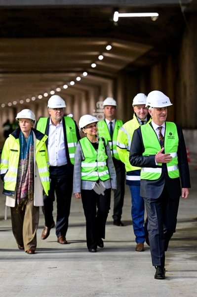 acting Antwerp mayor Els Van Doesburg; Flemish Minister Annick De Ridder; Antwerp province governor Cathy Berx and King Philippe - Filip of Belgium pictured during a royal visit to the Oosterweel construction site on Wednesday 21 October 2026 in Antwerp. The 'Oosterweelverbinding' is a major…