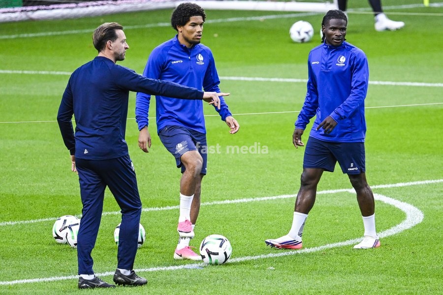 Dwight Waeytens, assistant coach of KAA Gent, Kyrell Wilson of KAA Gent and Abdoul Ayinde of KAA Gent pictured during a training session of Belgian soccer team KAA Gent, Wednesday 21 October 2026 in Braga, Portugal. The team is preparing for the second match of the UEFA Conference League league…