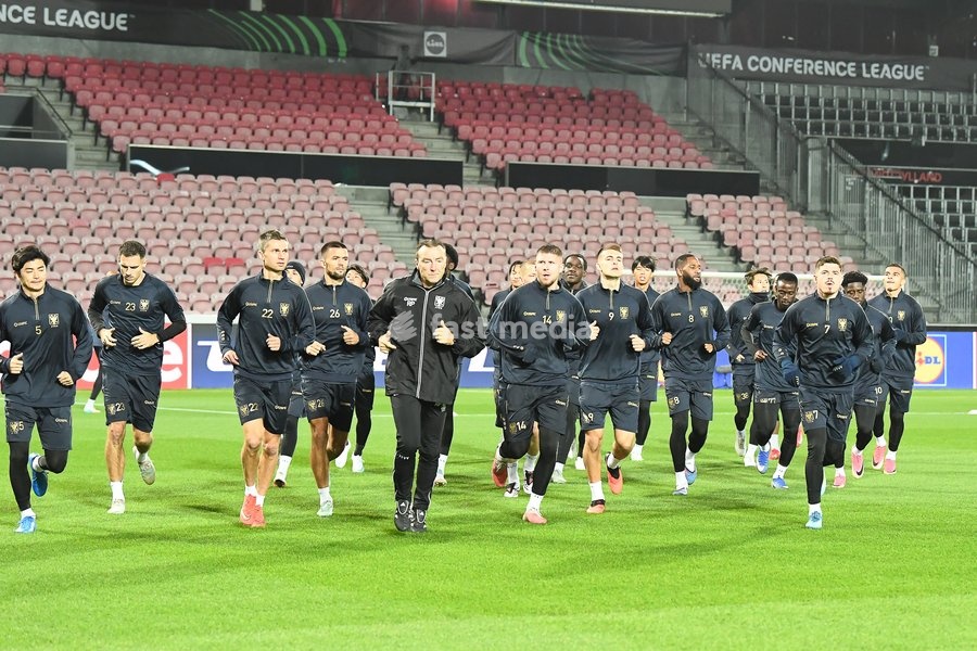 STVV's players pictured during a training session of Belgian soccer team Sint-Truidense VV, Wednesday 21 October 2026 in Herning, Denmark, in preparation of tomorrow's game against Danish FC Midtjylland on the second day of the UEFA Conference League league phase