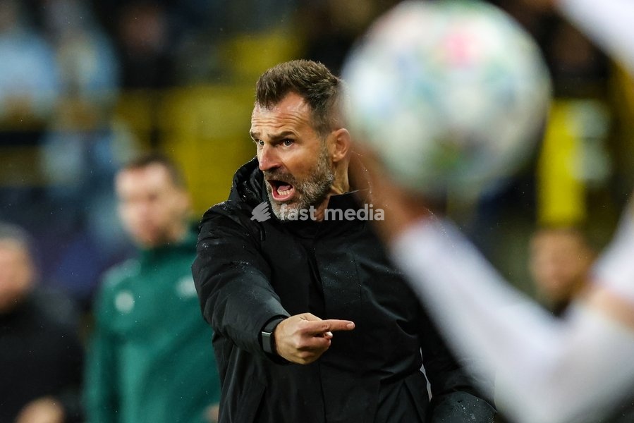 Club's head coach Ivan Leko gestures during a soccer game between Belgian Club Brugge KV and French Racing Club de Lens, Wednesday 21 October 2026 in Brugge, on day three of the UEFA Champions League league phase