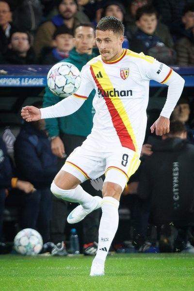 Lens' Thorgan Hazard pictured in action during a soccer game between Belgian Club Brugge KV and French Racing Club de Lens, Wednesday 21 October 2026 in Brugge, on day three of the UEFA Champions League league phase
