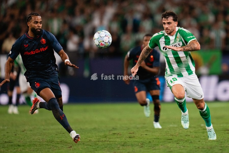 Sevilla, Spain: during the UEFA Champions League match between Real Betis and Feyenoord played at La Cartuja Stadium on 21 Oct 2026 in Sevilla, Spain