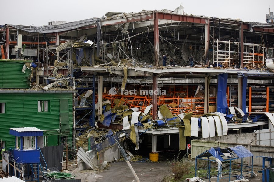 An Epicentr K home improvement hypermarket in the Obolonskyi district is damaged by a Russian attack, Kyiv, Ukraine, October 22, 2026. On Thursday night, Russian forces struck the Ukrainian capital with ballistic missiles and drones. According to the Kyiv City Military Administration, six districts…