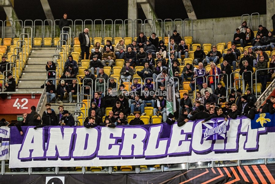 Anderlecht's supporters pictured before a soccer game between Polish Jagiellonia Bialystok and Belgian RSC Anderlecht, Thursday 22 October 2026 in Bialystok, Poland, on day three of the UEFA Europa League league phase