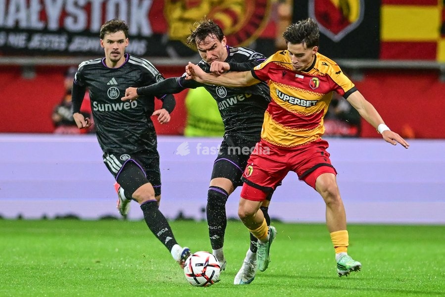 Anderlecht's Mihajlo Cvetkovic is pictured in action during a soccer game between Polish Jagiellonia Bialystok and Belgian RSC Anderlecht, Thursday 22 October 2026 in Bialystok, Poland, on day three of the UEFA Europa League league phase