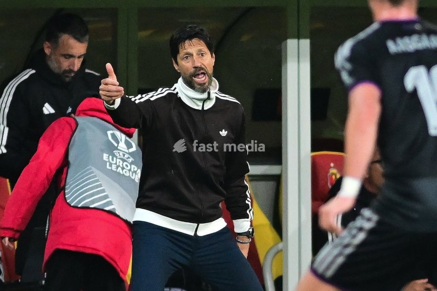 Anderlecht's head coach Vitor Bruno is pictured during a soccer game between Polish Jagiellonia Bialystok and Belgian RSC Anderlecht, Thursday 22 October 2026 in Bialystok, Poland, on day three of the UEFA Europa League league phase