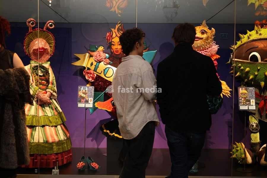 BRIGHTON, ENGLAND - 22 October 2026. Making the Masked Singer media preview at Brighton Museum & Art Gallery in Brighton, England. Some of the most spectacular costumes from TV’s The Masked Singer are coming together for the first time this autumn in a major new exhibition celebrating the…