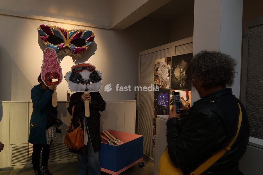 BRIGHTON, ENGLAND - 22 October 2026. Making the Masked Singer media preview at Brighton Museum & Art Gallery in Brighton, England. Some of the most spectacular costumes from TV’s The Masked Singer are coming together for the first time this autumn in a major new exhibition celebrating the…