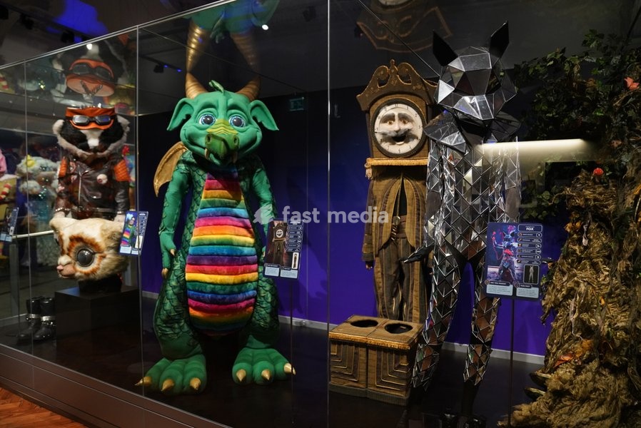 BRIGHTON, ENGLAND - 22 October 2026. Making the Masked Singer media preview at Brighton Museum & Art Gallery in Brighton, England. Some of the most spectacular costumes from TV’s The Masked Singer are coming together for the first time this autumn in a major new exhibition celebrating the…