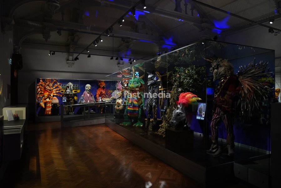 BRIGHTON, ENGLAND - 22 October 2026. Making the Masked Singer media preview at Brighton Museum & Art Gallery in Brighton, England. Some of the most spectacular costumes from TV’s The Masked Singer are coming together for the first time this autumn in a major new exhibition celebrating the…
