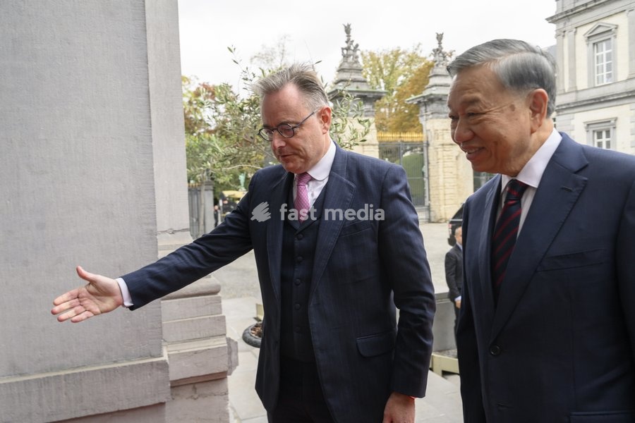 Belgian Prime Minister Bart De Wever and Vietnam President To Lam pictured at a diplomatic meeting in Brussels, on Friday 23 October 2026. The President of Vietnam and his wife visit Belgium from 21 to 24 October