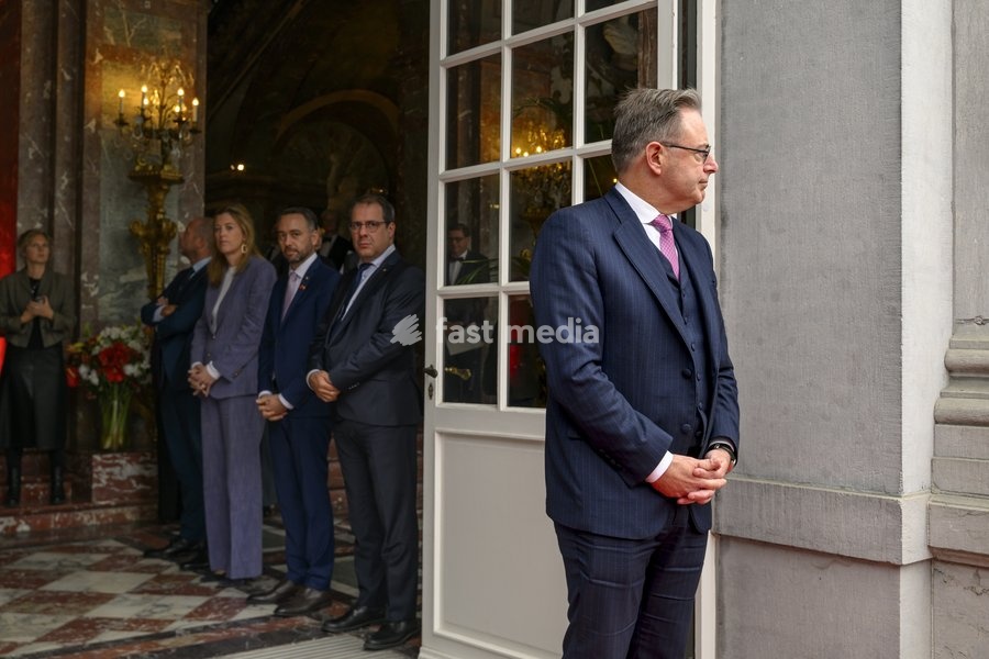 Prime Minister Bart De Wever pictured before a diplomatic meeting with the Vietnamese president in Brussels, on Friday 23 October 2026. The President of Vietnam and his wife visit Belgium from 21 to 24 October