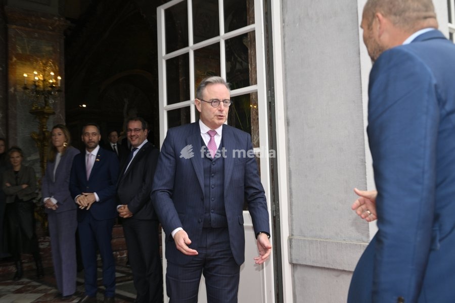 Prime Minister Bart De Wever pictured before a diplomatic meeting with the Vietnamese president in Brussels, on Friday 23 October 2026. The President of Vietnam and his wife visit Belgium from 21 to 24 October
