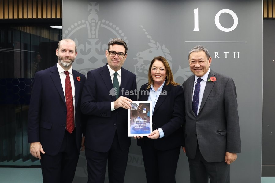 23/10/2026. Manchester, United Kingdom. Prime Minister Andy Burnham attends Small Business Growth Forum meeting hosted by Jonathan Reynolds, Secretary of State for Business and Trade and Sonny Leong, Baron Leong at Number 10 North